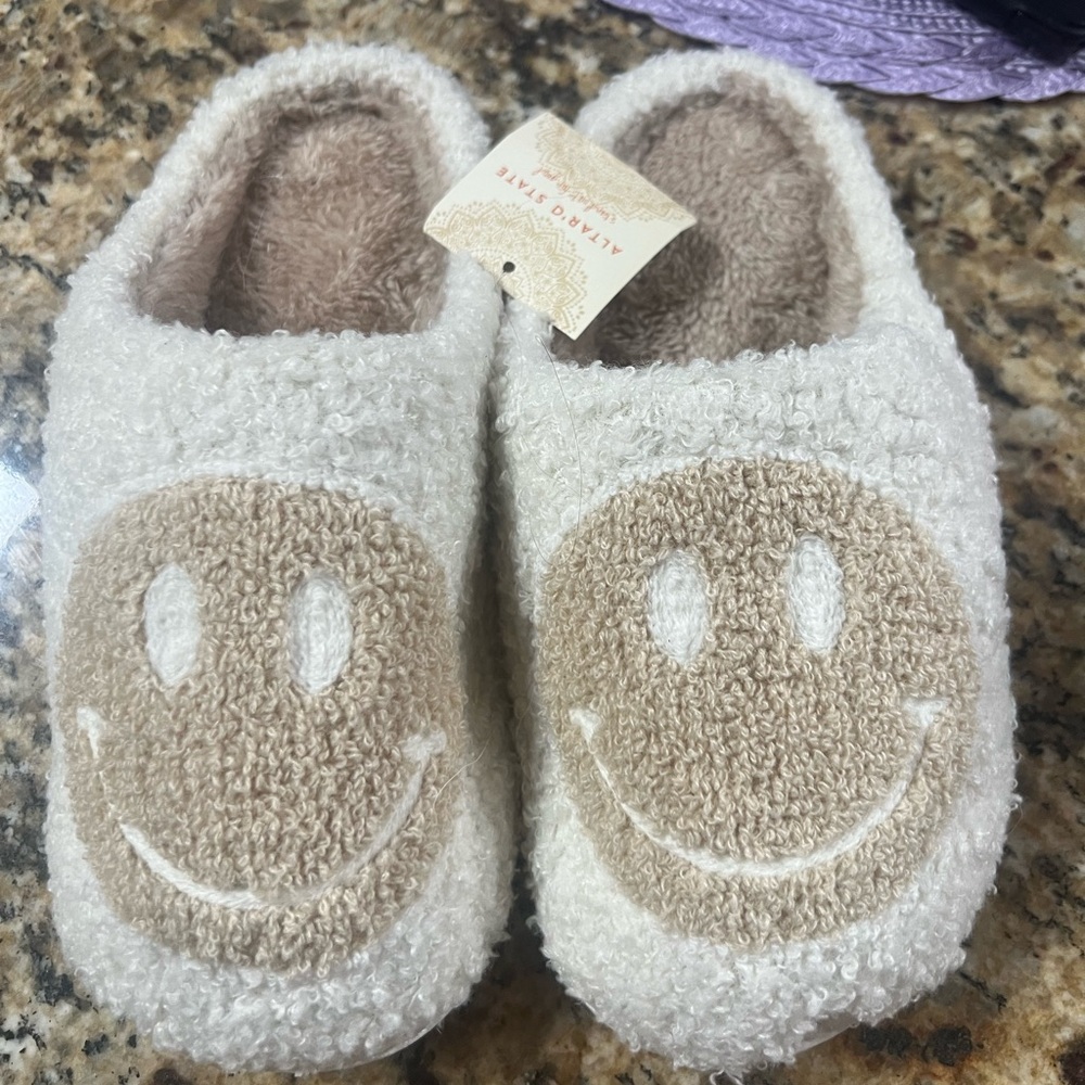 Altar'd State Plush Smiley Face Slippers